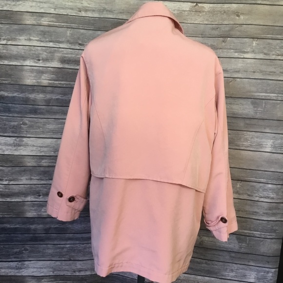 London Fog raincoat - Picture 2 of 4